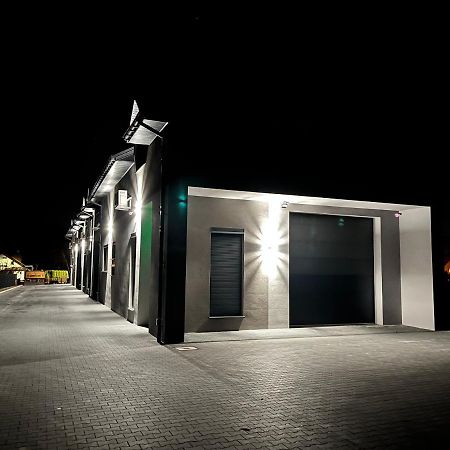 M&M Apartamenty Jasionka Zewnętrze zdjęcie