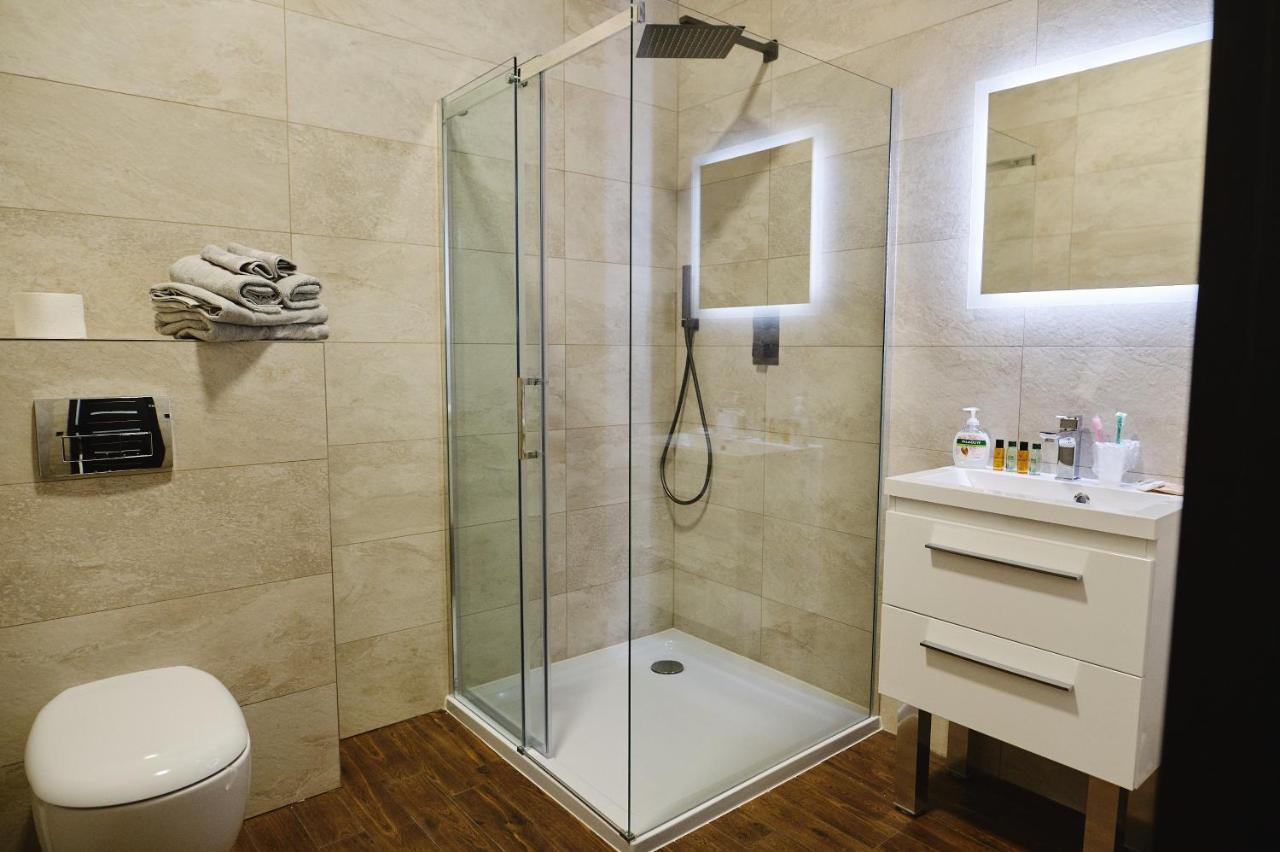 M&M Apartamenty Jasionka Zewnętrze zdjęcie