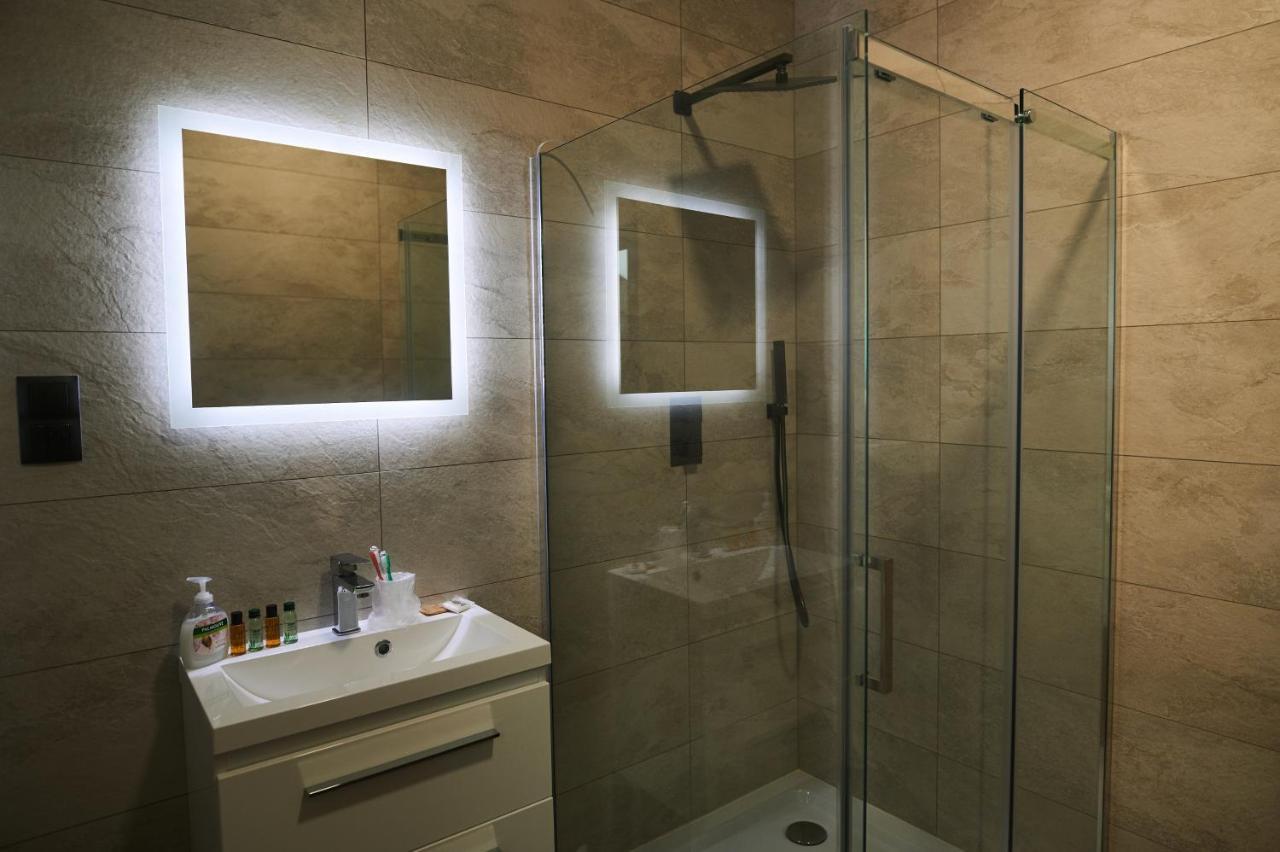 M&M Apartamenty Jasionka Zewnętrze zdjęcie